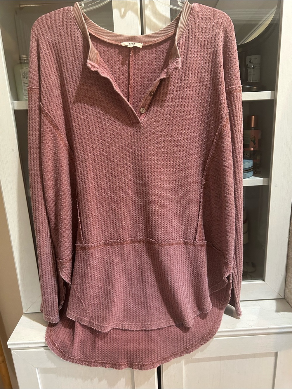 Easel - Nee Waffle Knit Henley Top in Dusty Rose